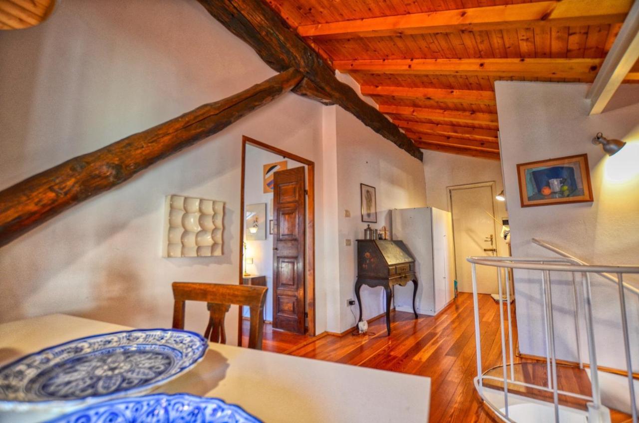 Acqua Vista Medieval Lake View Apartment 산 시로 외부 사진