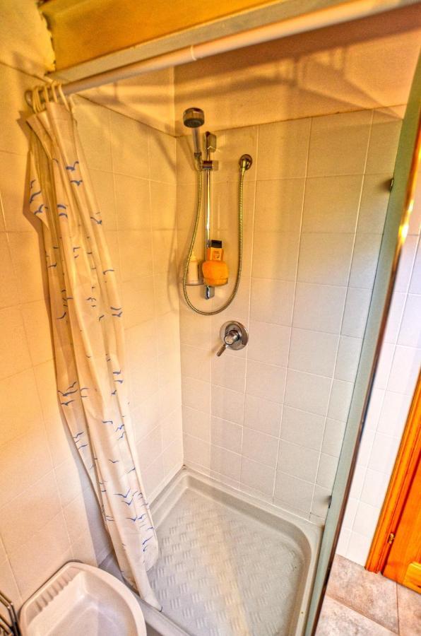 Acqua Vista Medieval Lake View Apartment 산 시로 외부 사진