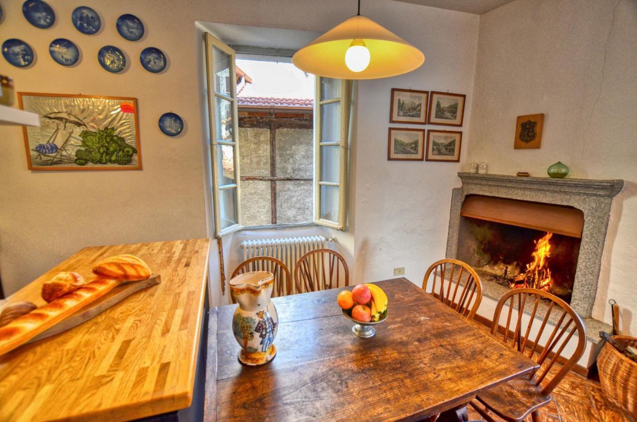 Acqua Vista Medieval Lake View Apartment 산 시로 외부 사진