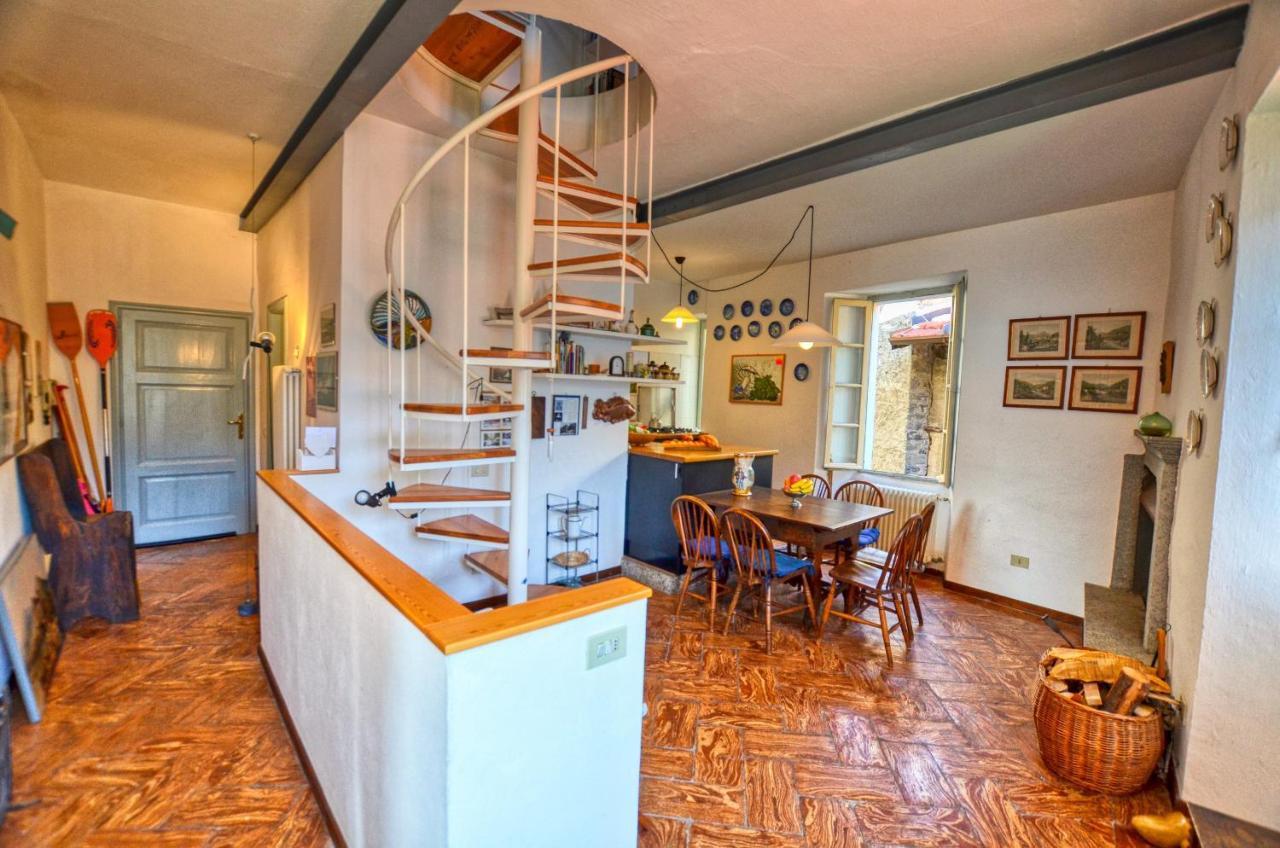 Acqua Vista Medieval Lake View Apartment 산 시로 외부 사진