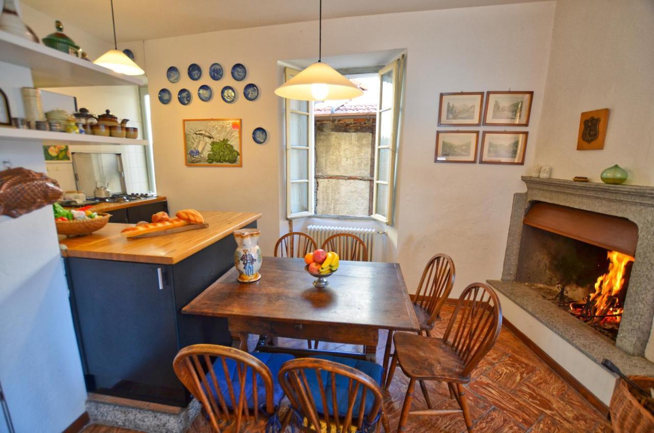 Acqua Vista Medieval Lake View Apartment 산 시로 외부 사진